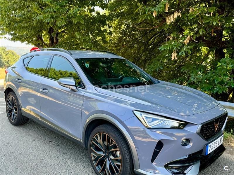 Usado Cupra Formentor 150 CV (110 kW) 2022 Gris / plata SUV