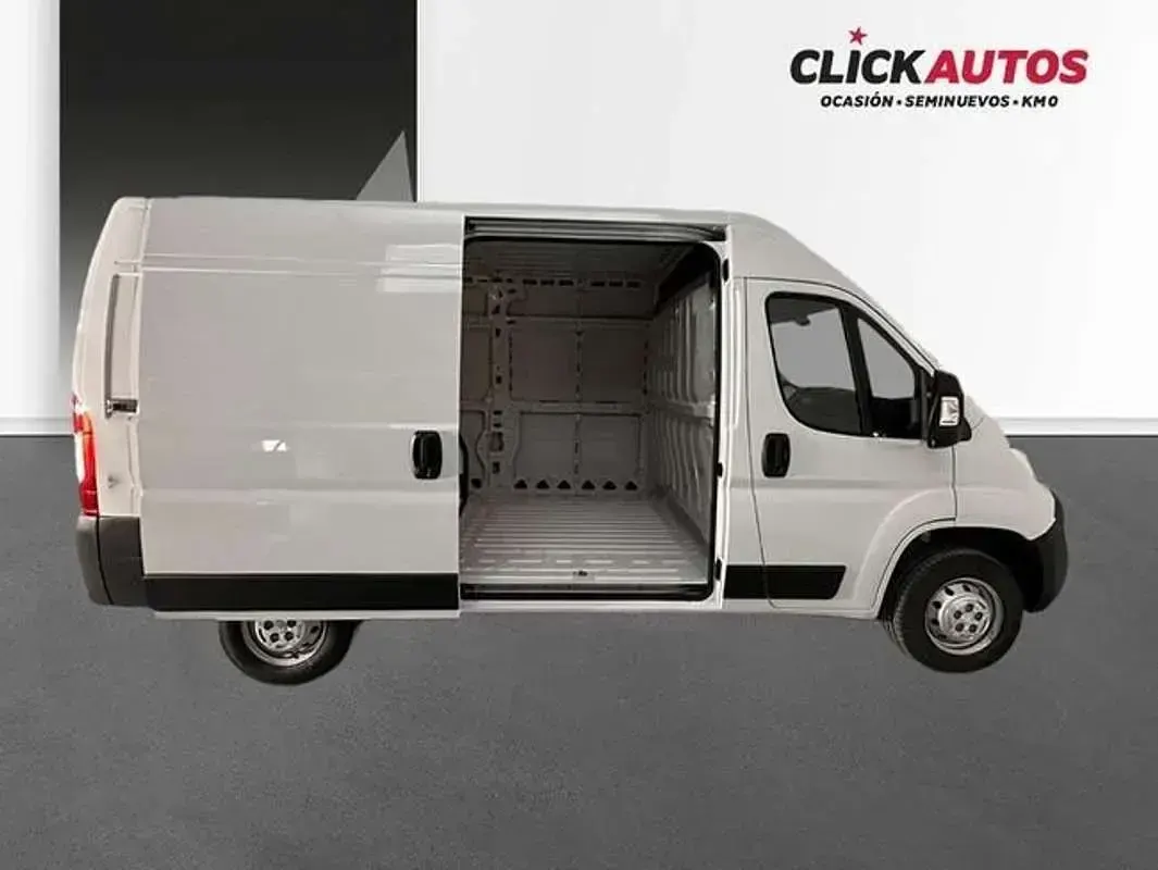 Usado Citroën Jumper 140 CV (102 kW) 2023 Blanco Monovolumen
