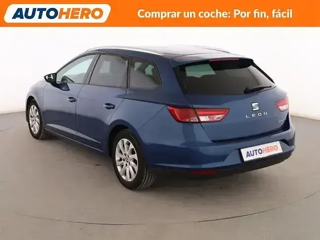 Usado Seat Leon Ecomotive 110 CV (80 kW) 2015 Azul