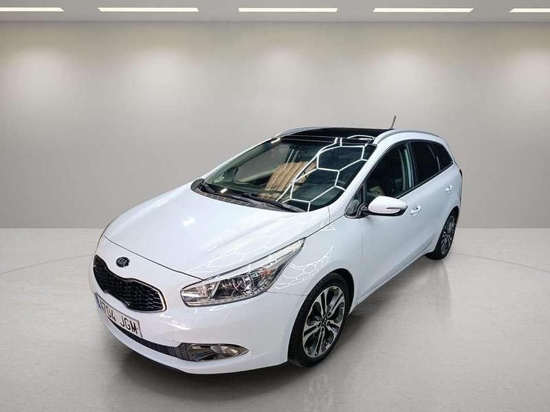 Usado Kia Ceed GT GT-Line 136 CV (100 kW) 2015 Blanco Utilitario