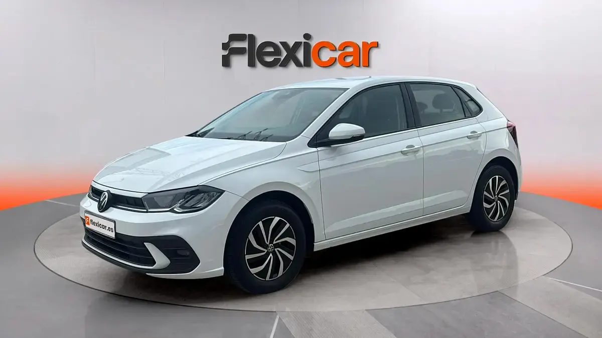 Usado VW Polo Life 95 CV (69 kW) 2022 Negro Utilitario