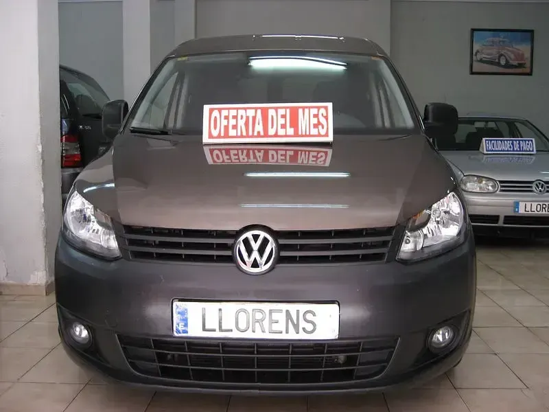 Usado VW Caddy Comfortline 102 CV (75 kW) 2014 Marrón Monovolumen