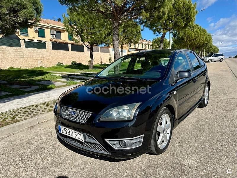 Usado Ford Focus Sport 136 CV (100 kW) 2007 Negro Berlina