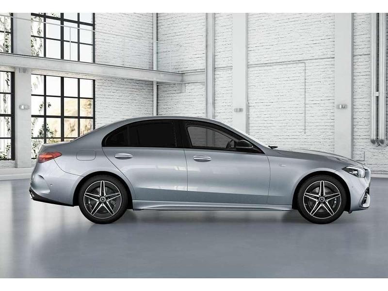 Usado Mercedes C300e 207 CV (152 kW) 2025 Plateado Berlina