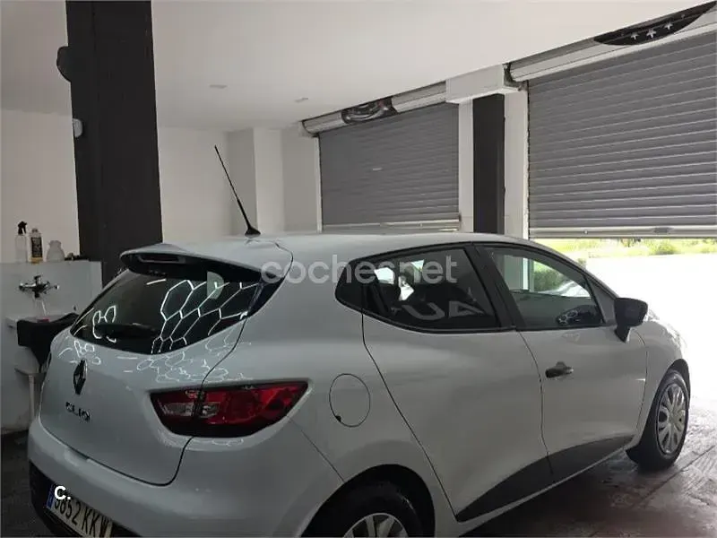 Usado Renault Clio IV Business 90 CV (66 kW) 2018 Blanco Berlina