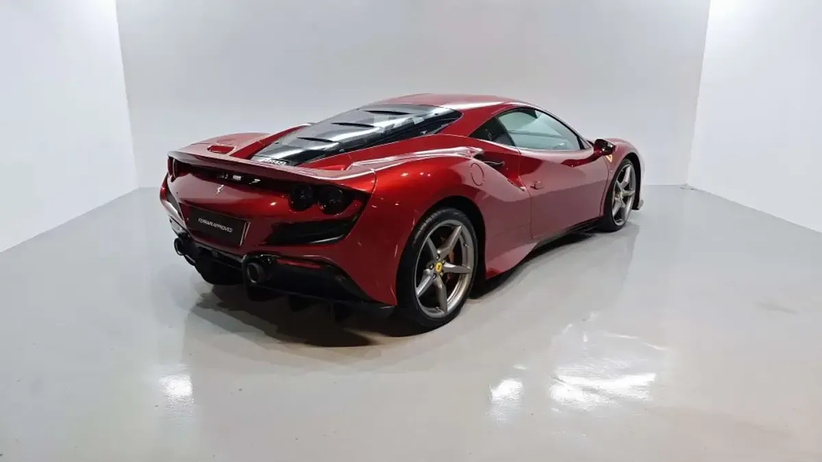 Usado Ferrari F8 721 CV (530 kW) 2021 Burdeos Coupe