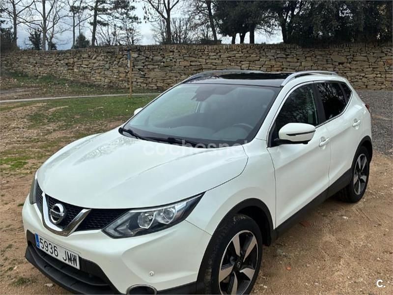 Usado Nissan Qashqai N-Connecta 110 CV (80 kW) 2016 Blanco SUV