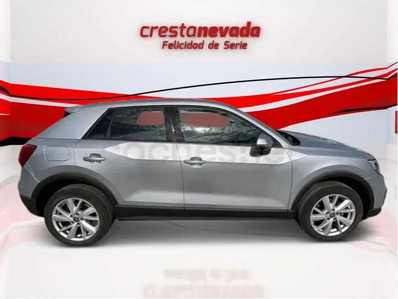 Usado Audi Q2 Advanced Plus 116 CV (85 kW) 2020 Gris / plata SUV