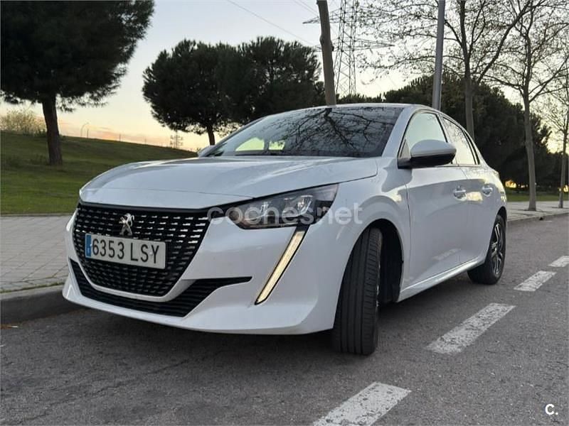 Usado Peugeot 208 Style 100 CV (73 kW) 2021 Blanco Utilitario