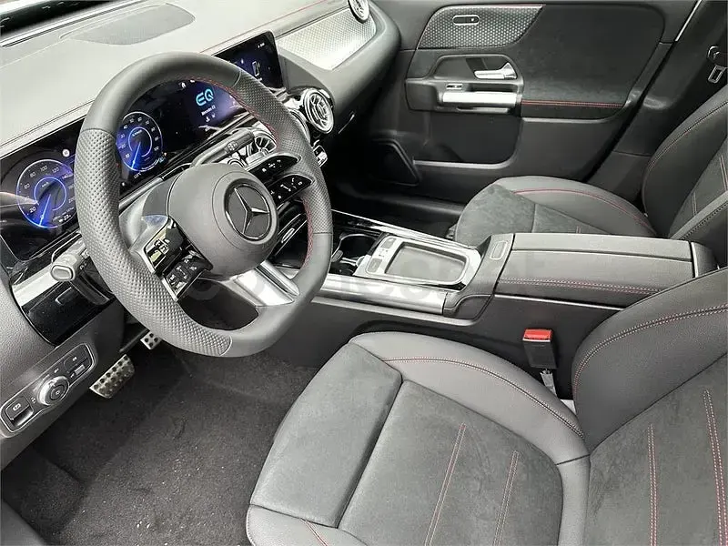 Usado Mercedes EQA250 139 kW (190 CV) 2025 Eléctrico SUV