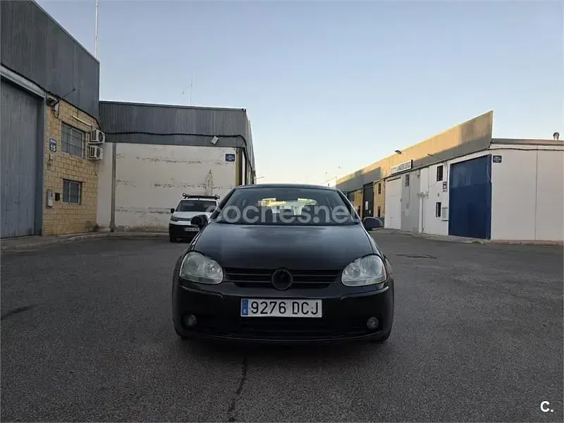 Usado VW Golf IV Highline 140 CV (102 kW) 2005 Negro Berlina