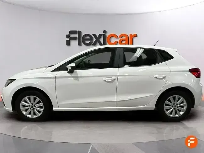 Usado Seat Ibiza Style 95 CV (69 kW) 2024 Blanco Utilitario