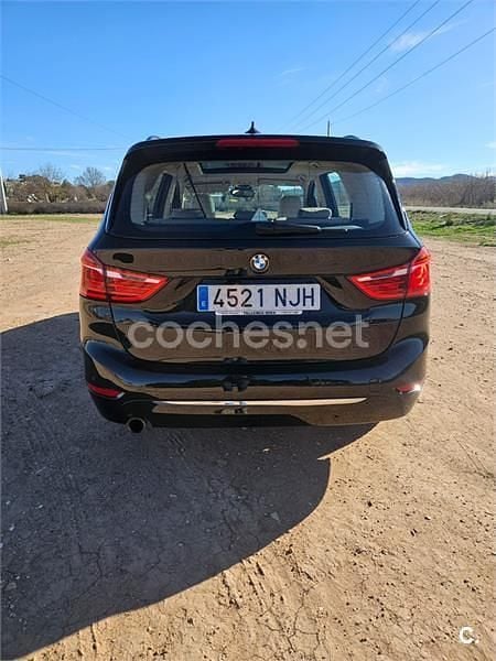 Usado BMW 216 116 CV (85 kW) 2016 Negro Familiar