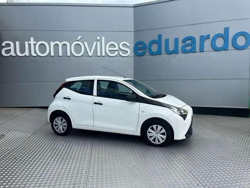 Blanco Usado 2019 Toyota Aygo X-clusiv Utilitario | 8800 € (Buen precio) - Imagen 1/4