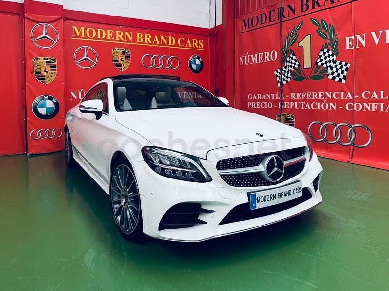 Usado Mercedes C220 170 CV (125 kW) 2019 Blanco Coupe