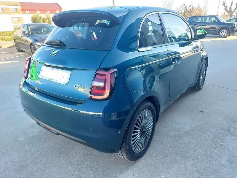 Usado Fiat 500e 86 kW (118 CV) 2024 Verde Utilitario