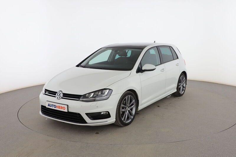 Blanco Usado 2017 VW Golf VII Sport Utilitario | 17.999 € (Un poco caro) - Imagen 1/4