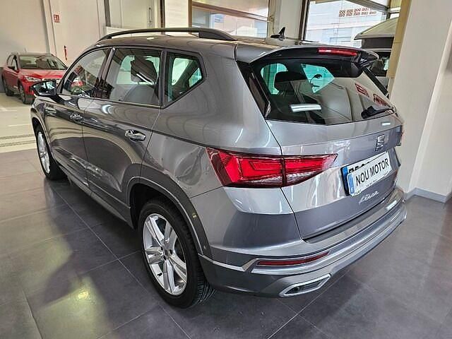 Usado Seat Ateca FR 150 CV (110 kW) 2024 Gris / plata SUV