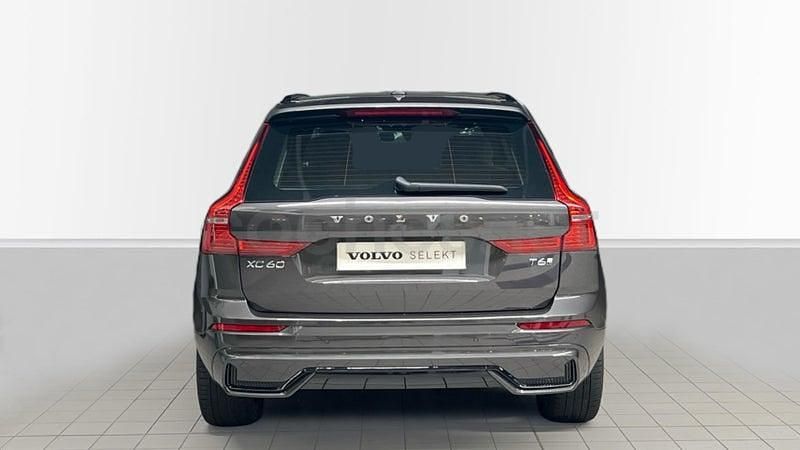 Usado Volvo XC60 Ultra 350 CV (257 kW) 2025 Gris / plata SUV