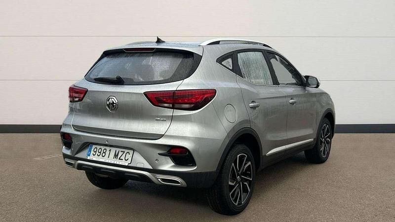 Usado MG ZS Luxury 107 CV (78 kW) 2025 Plateado SUV
