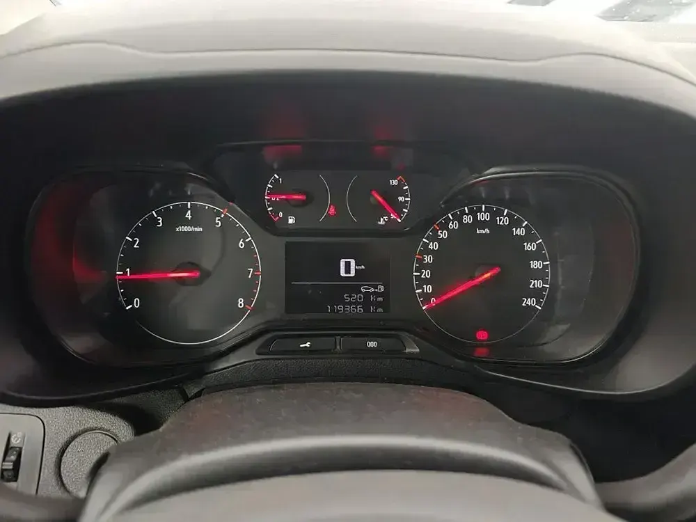 Usado Opel Combo 102 CV (75 kW) 2021 Blanco Monovolumen