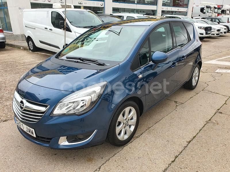 Usado Opel Meriva Excellence 136 CV (100 kW) 2016 Azul Monovolumen