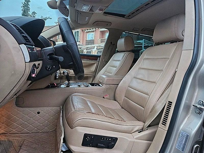 Usado VW Touareg 310 CV (228 kW) 2005 Beige SUV