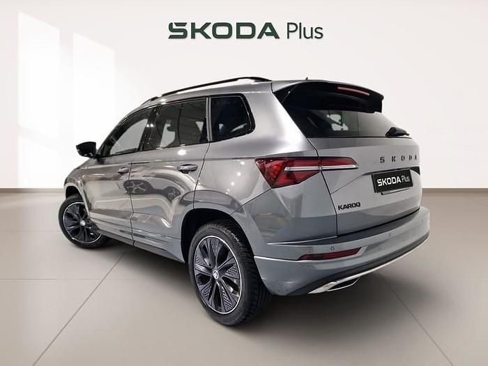 Gris Usado 2024 Skoda Karoq SportLine SUV | 29.350 € (Precio justo) - Imagen 1/4