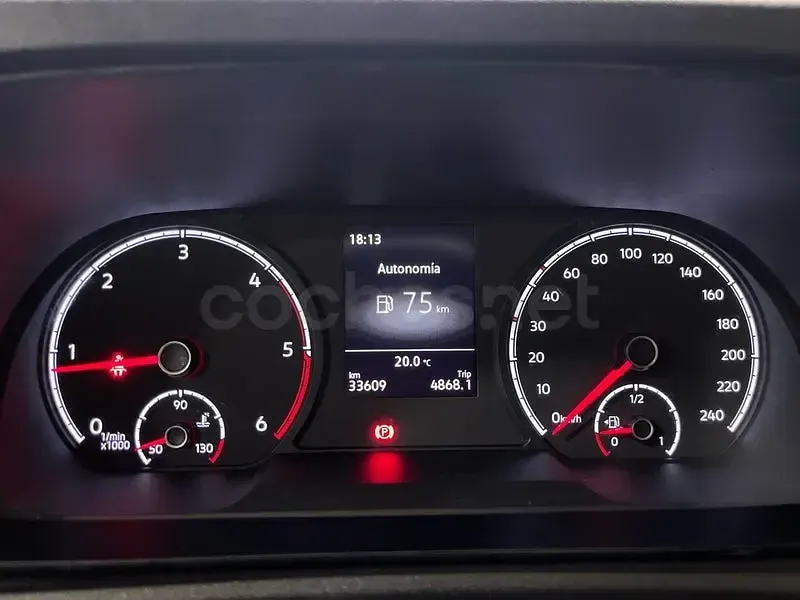 Usado VW Caddy 102 CV (75 kW) 2024 Blanco Monovolumen
