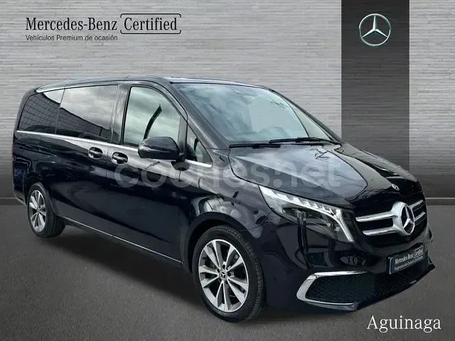 Usado Mercedes V220 163 CV (119 kW) 2024 Negro Monovolumen