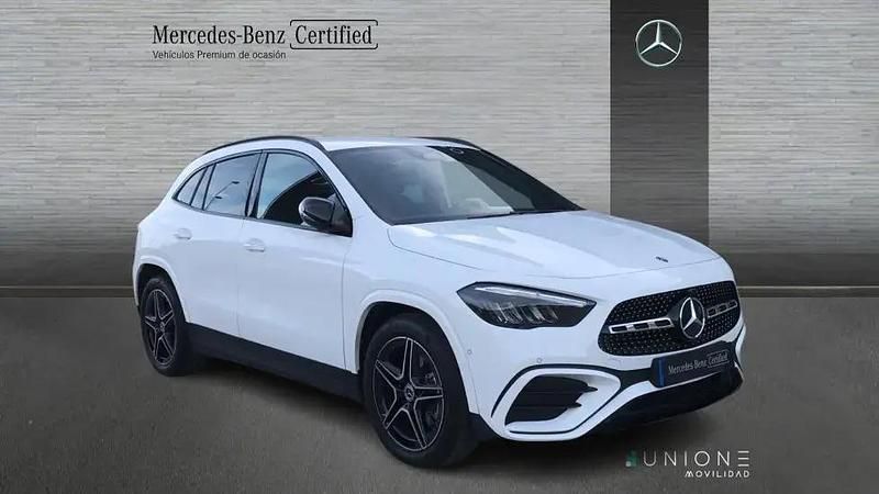 Usado Mercedes GLA200 150 HP (110 kW) 2026 Branco SUV