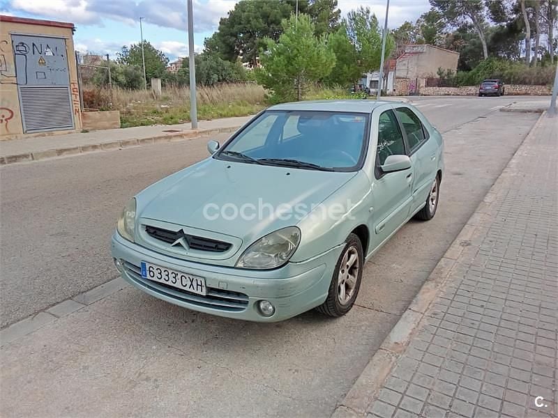 Usado Citroën Xsara Exclusive 90 CV (66 kW) 2004 Gris / plata Berlina
