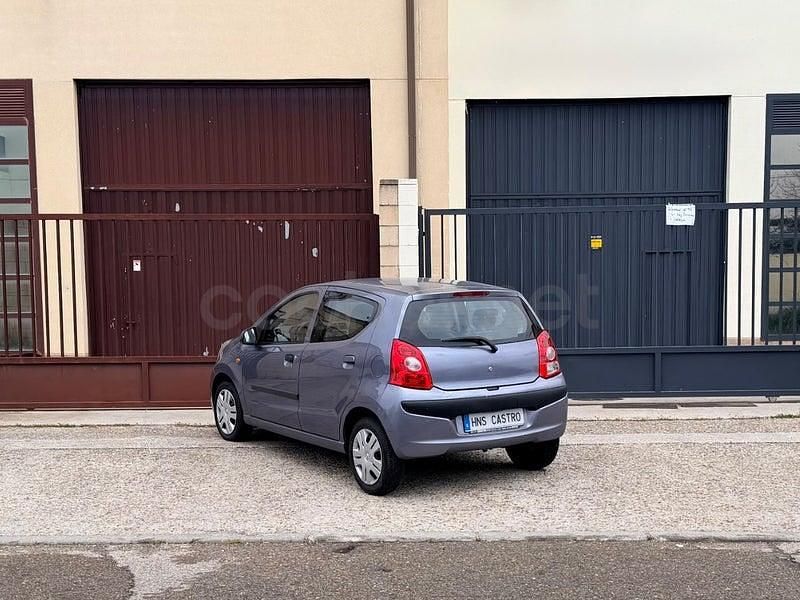 Usado Nissan Pixo Acenta 68 CV (50 kW) 2009 Azul Utilitario