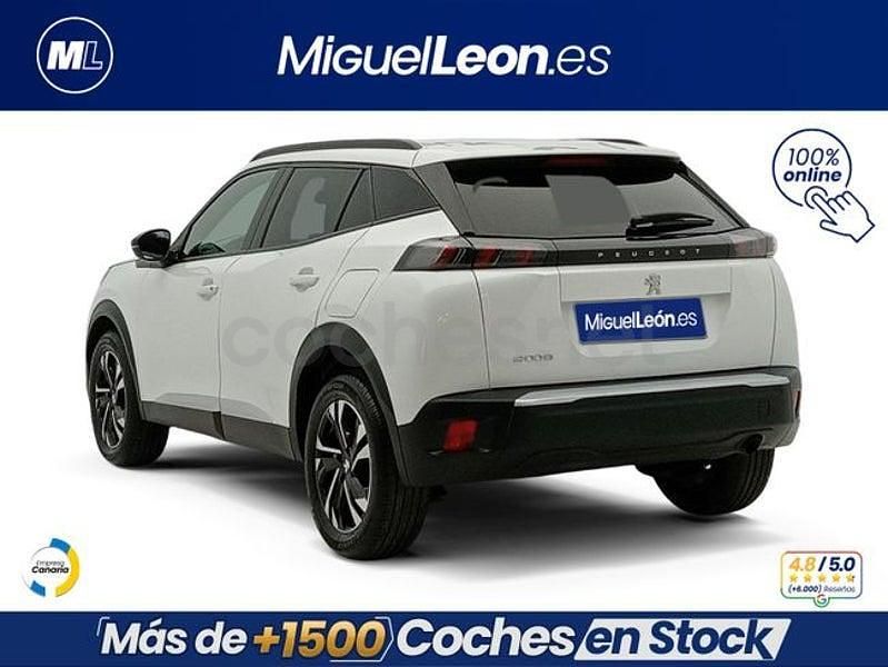 Usado Peugeot 2008 Allure 102 CV (75 kW) 2023 Blanco SUV