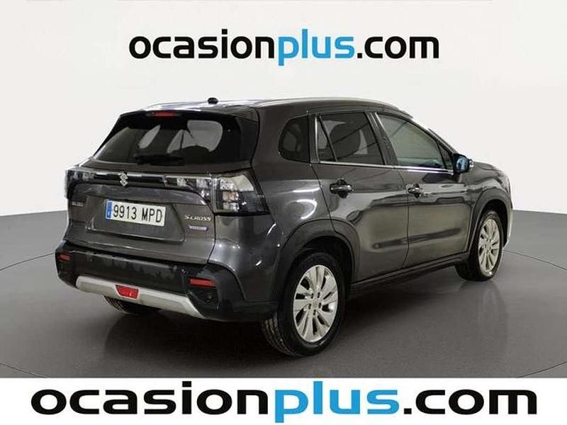 Usado Suzuki SX4 129 CV (94 kW) 2024 Gris SUV