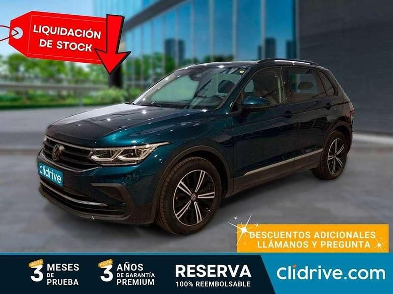 Usado VW Tiguan Life 150 CV (110 kW) 2021 Azul SUV