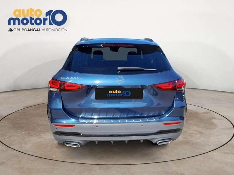 Usado Mercedes GLA200 150 HP (110 kW) 2020 SUV