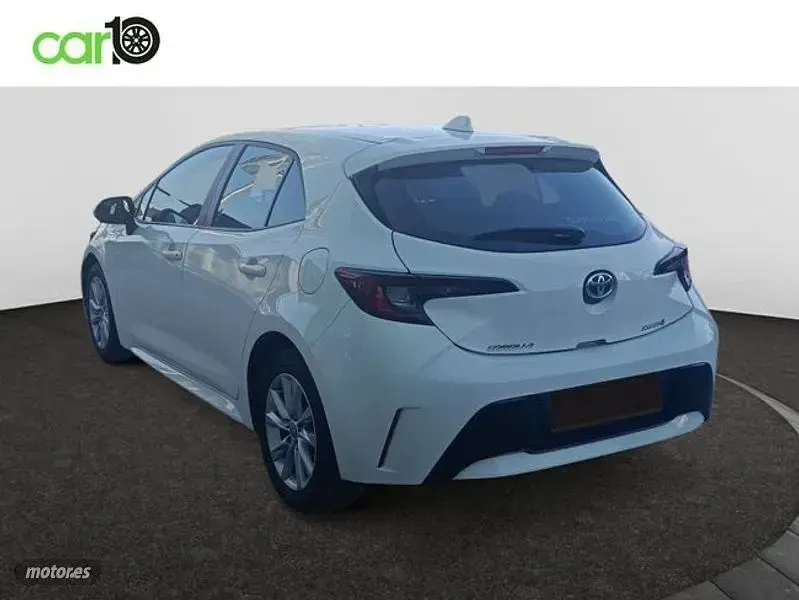 Usado Toyota Corolla Active 140 CV (102 kW) 2023 Blanco Berlina