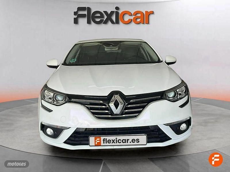 Usado Renault Mégane IV Zen 130 CV (95 kW) 2016 Blanco Berlina