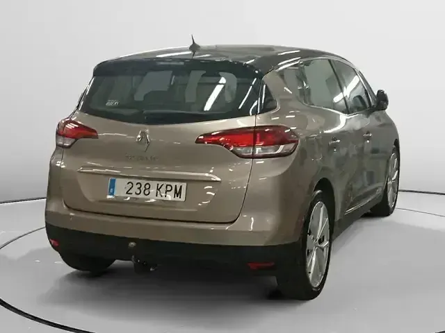 Usado Renault Scénic IV LIMITED 140 CV (102 kW) 2018 Beige Monovolumen