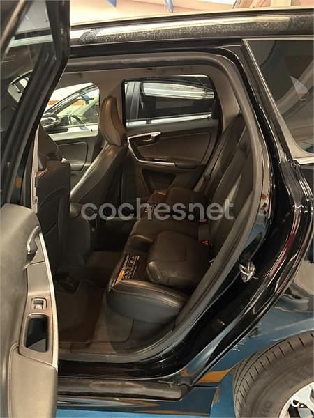 Usado Volvo XC60 Momentum 190 CV (139 kW) 2017 Negro SUV