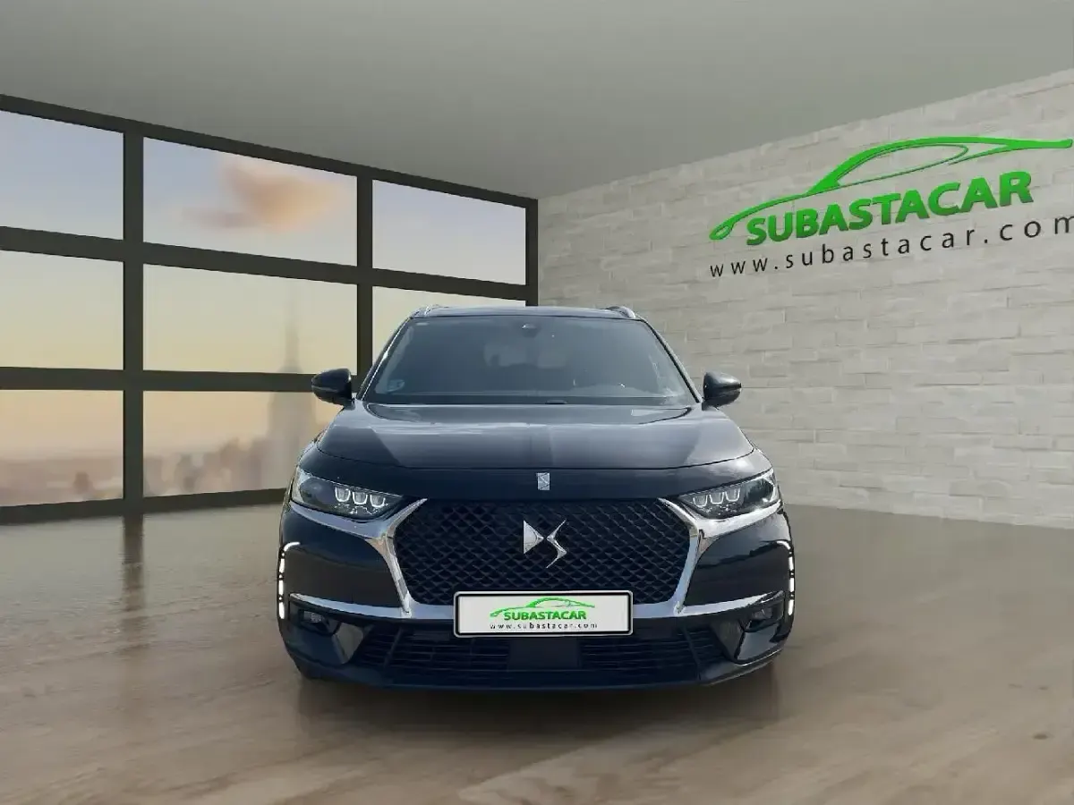 Usado DS Automobiles DS7 Crossback So Chic 130 CV (95 kW) 2020 Negro SUV