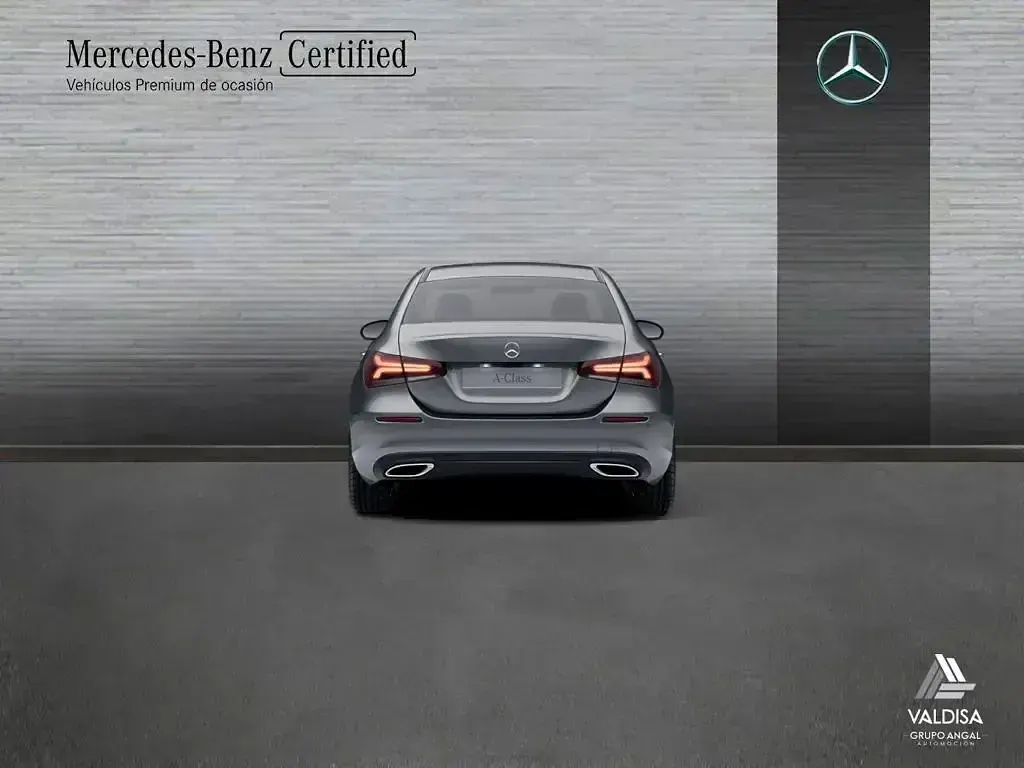 Usado Mercedes A180 Progressive 116 CV (85 kW) 2020 Gris montaña Berlina
