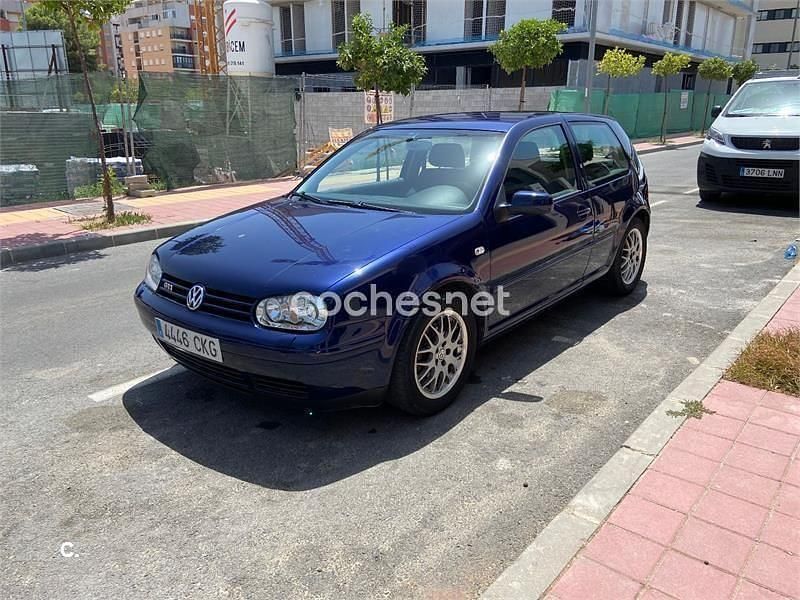 Usado VW Golf IV GTI 150 CV (110 kW) 2003 Azul Berlina