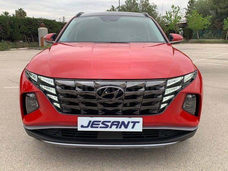 Usado Hyundai Tucson 136 CV (100 kW) 2022 Granate SUV