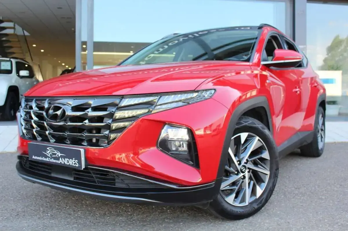 Usado Hyundai Tucson 136 CV (100 kW) 2022 Rojo SUV