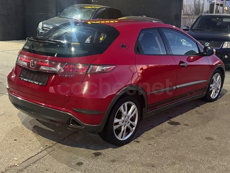 Usado Honda Civic Comfort 140 CV (102 kW) 2009 Granate Berlina