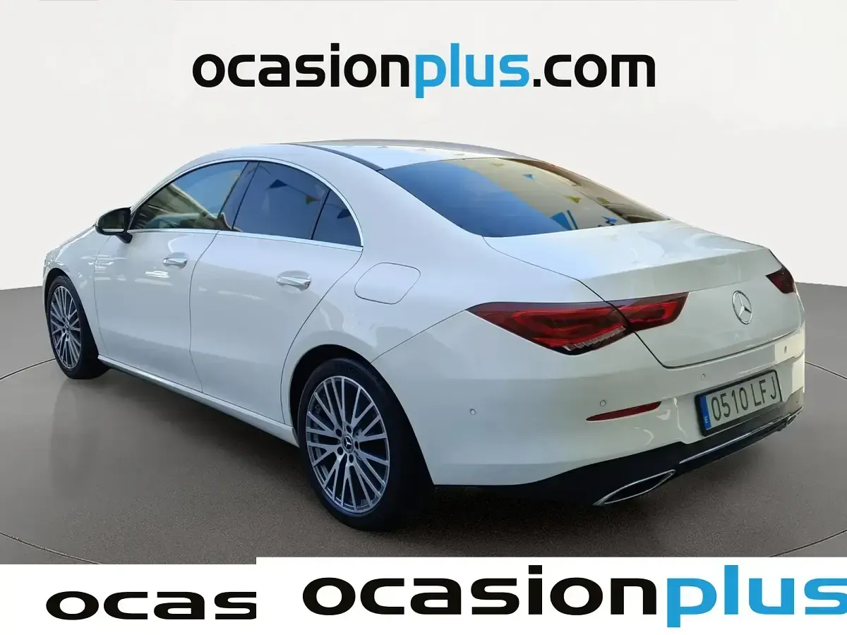 Usado Mercedes CLA180 136 CV (100 kW) 2020 Blanco Coupe