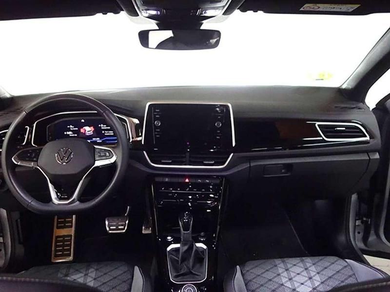 Usado VW T-Roc R-line 190 CV (139 kW) 2024 Plateado SUV