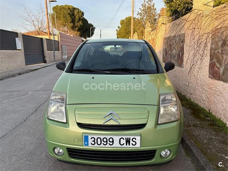 Usado Citroën C2 75 CV (55 kW) 2004 Verde Utilitario